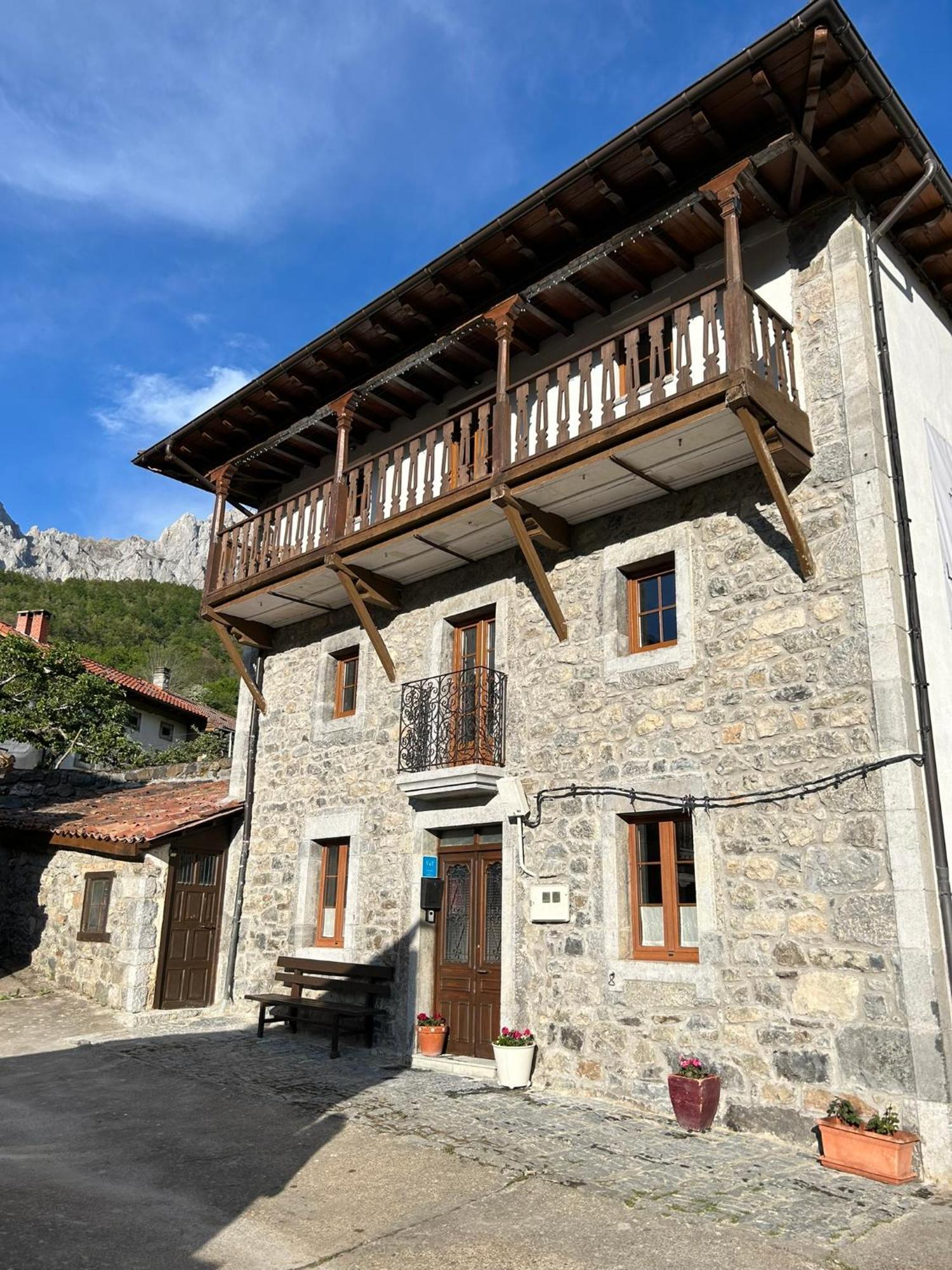 Vila La Balconada De Valdeon Posada De Valdeon Exteriér fotografie